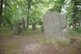 Louisenlund: größte Sammlung von Bautasteinen